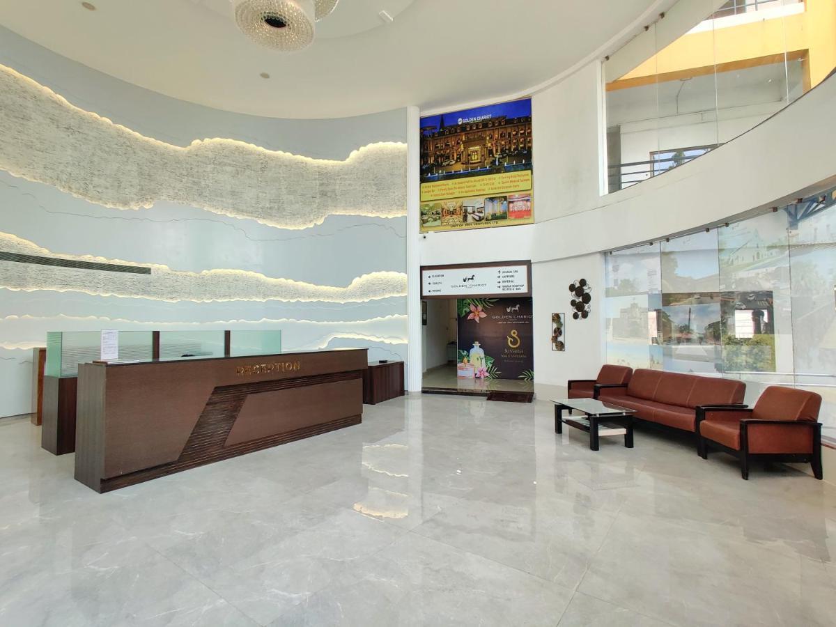 Golden Chariot Hotel Daman Luaran gambar