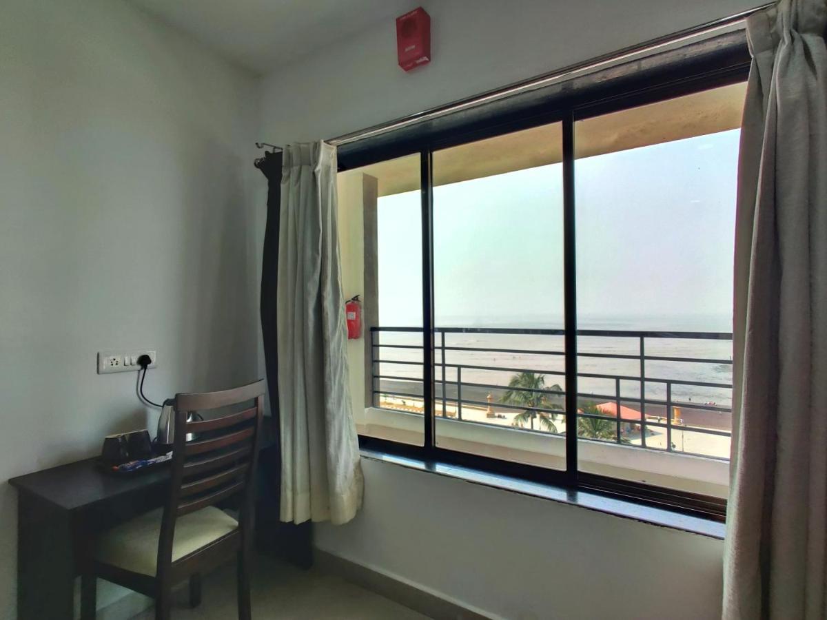 Golden Chariot Hotel Daman Luaran gambar