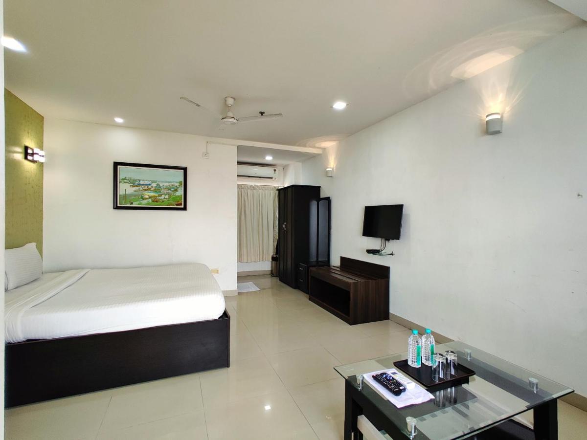 Golden Chariot Hotel Daman Luaran gambar
