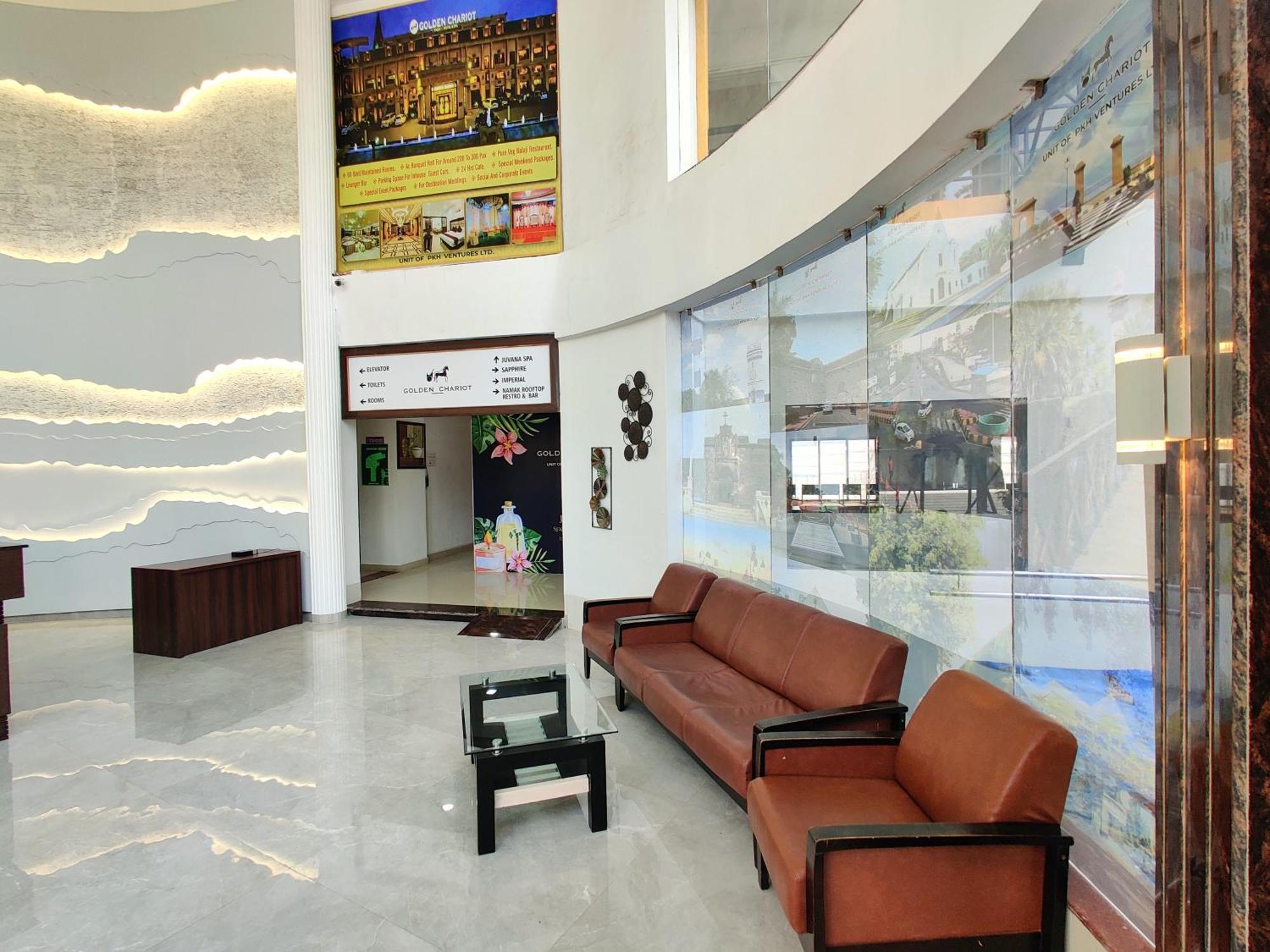 Golden Chariot Hotel Daman Luaran gambar